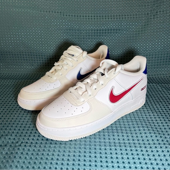 ***NWT*** Nike Air Force 1 LV8 (GS) Red, White & Blue - Picture 1 of 9